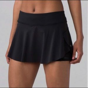 looking for this skirt in size 4 any color